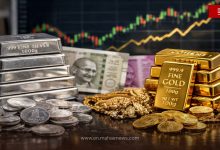 Gold and Silver Prices Continue to Fall in Jalgaon; Investors Watch Market Closely